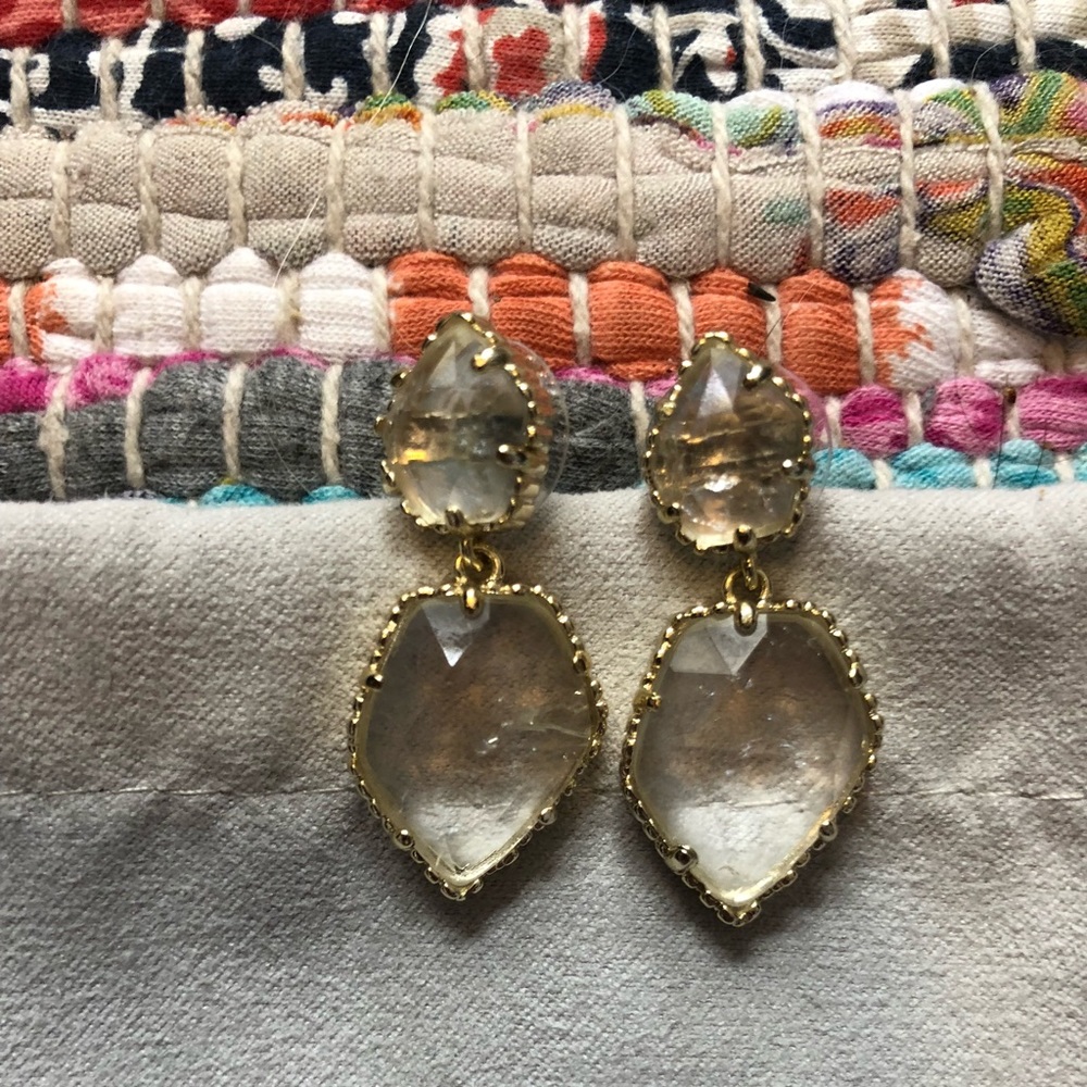 NWOT Cracked Glass Kendra Quincy Drop Earring
